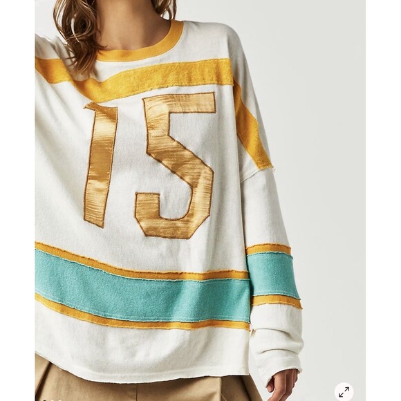 We The Free Tops - We The Free Sports Tee Sz M Oversized Slouchy Distressed VTG Inspired